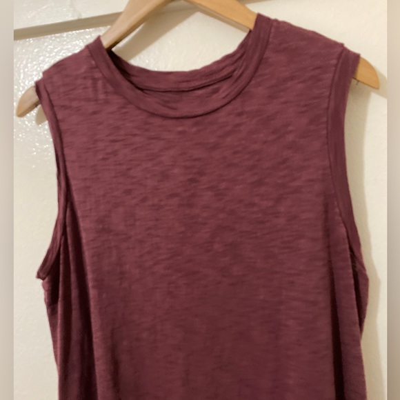 Universal thread womens burgundy sleeveless T-shirt dress midi - Picture 3 of 4